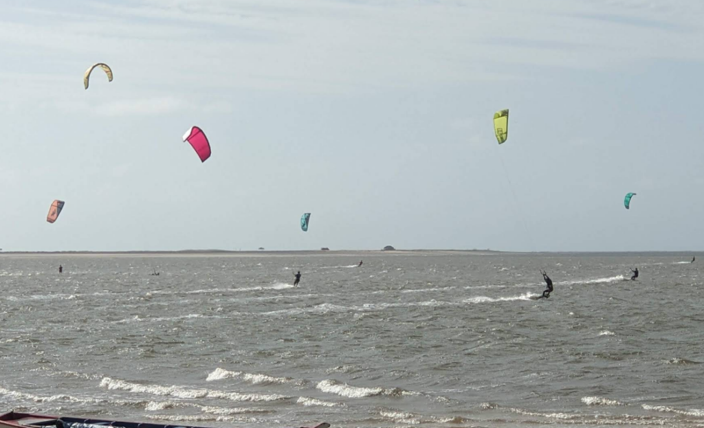 Kitesurf sendo praticado em Atins - MA